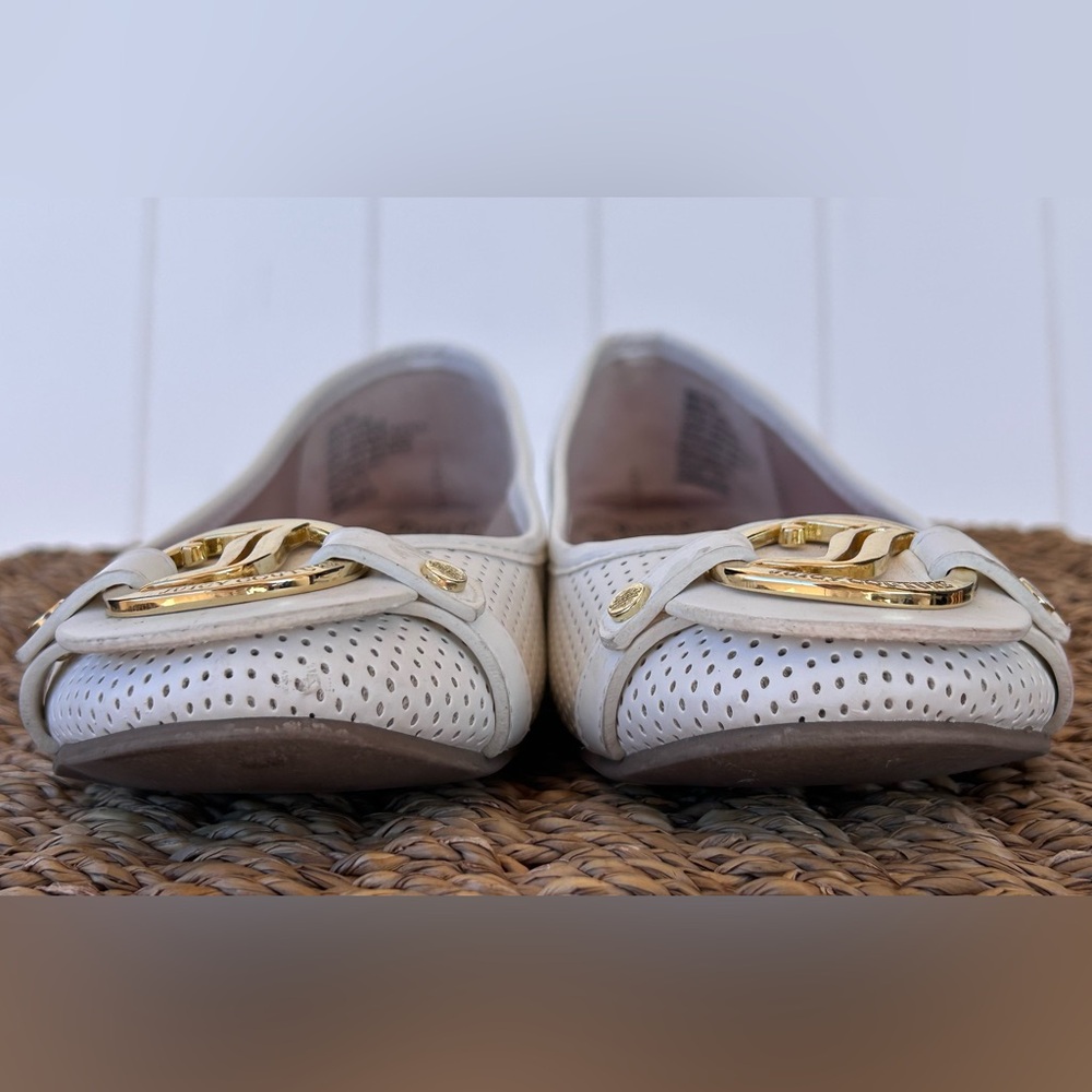 Juicy Couture Women’s Flow White Ballet Flats Gold‎ Buckle Logo Size 7M - Picture 3 of 11